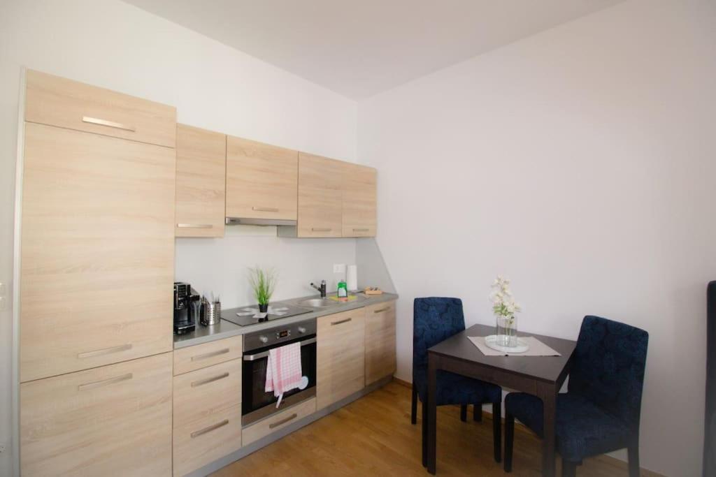 Klein & Gemuetlich L Lf15 Apartment Wina Bagian luar foto